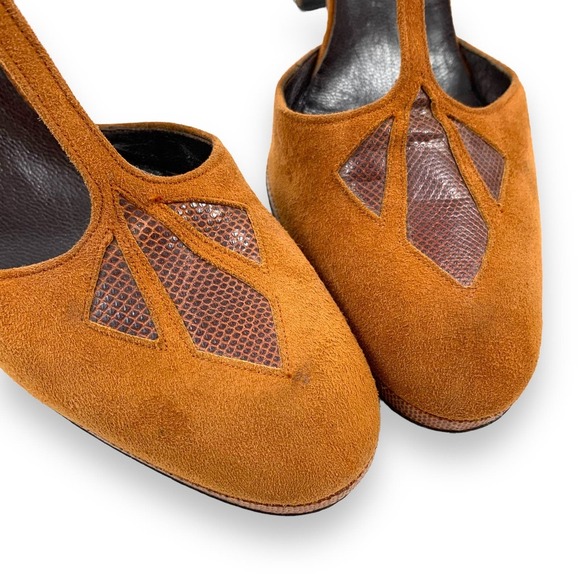 1970's CHARLES JOURDAN Paris suede and snakeskin T-strap high heel shoes - Picture 6 of 15